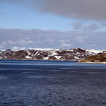 Entlang der Küste von Svalbard