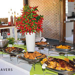 Mittags-Buffet der Pousada Rio Claro - (c) Lou Avers