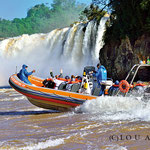 Boat trip to the Iguassu Falls with Macuco Safari in Iguassu National Park 