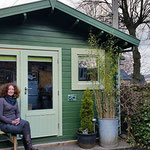 Lucy outside printmaking studio 2
