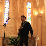 Concert de H-Burns à l'église Saint-Brice de Saint-Brice. Ouvre la voix, samedi 3 septembre 2022. Photographie © Odile Roux