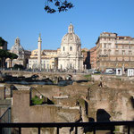 Величественные руины Императорских форумов в Риме, фото
