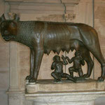 Символ Рима - волчица, фото