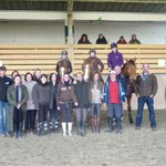 Formación profesional de domador de caballos en Equitación Etológica con Elisabeth de Corbigny