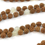 Mala mit Mondstein Edelsteinen und Rudraksha Perlen - Amala