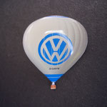 Volkswagen Ballon Pin weiß glasiert