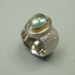 Ring 925er Silber mit Prehnit in 750er Gold gefasst / 465,-€