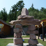 Ein Inukshuk = Steinmandli als Wegweiser