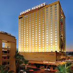 In der älteren Downtown Fremont Street mit dem berühmten Hotel Golden Nugget. Wurde kürzlich für 17 Mio. renoviert
