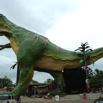 Der T-Rex ist begehbar, in seinem Mund befindet sich eine Plattform als Ausguck