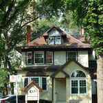 Villa Esti, Jolimontweg 19, Saskatoon