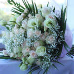 Кремовые розы, лизантес, гипсофила, автор: флорист Лена, 29149452