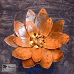 Edelstahlblumen - Kupferseerose mit Standfuß aus Edelstahl - Detailansicht Kupferblüte (© Raven Metall Design)