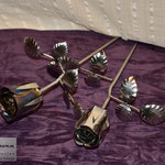 Edelstahlblumen - Edelstahlrosen (© Raven Metall Design)