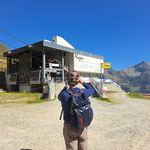 Und von hier weiter geht ein Funitel. Von Alagna bis hier her hat es auch eine Strasse, weiter geht sie aber nicht, das wissen wir jetzt