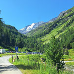 Und am Ende der Strasse ein grosser Parkplatz