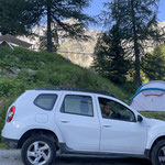 Wir verlassen den Camping Arolla - Ein Hund der Autofährt?