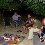 Mashhad. Wir treffen Robert und Roderick und Marlen.