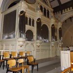 Die Orgel, an der Riikka spielt. 