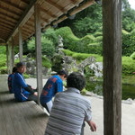 昔、森庭園内に、豊玉姫神社があり碑も残されている。先ほど訪問した豊玉姫神社に新に移された。