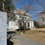 この建物のほかに、鹿児島市中央公民館・鹿児島県立博物館も有形文化財です。鹿児島には多くの有形文化財（建造物）を見ることができます。