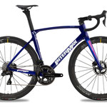 InterMax 25　サイズ：M   830g(Mサイズ・フレーム)、404g(フォーク)  SHIMANNO DURA-ACE Di2  MAVIC COSMIC SLR 45 DISC スペシャルロゴ　1,386,000(税込）