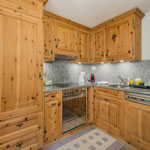 Küche der Ferienwohnung Casa Godin da Larschs