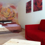 Künstlerische Gestaltung der Hotelzimmer, Vitalhotel Rainer, St. Walburg, Ultental, Südtirol - Rosen-Komfortzimmer - Wandbemalung und Drucke auf Leinwand