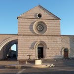 Basilica di Santa Chiara, Assisi