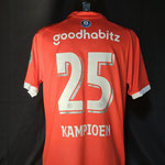 2023-2024 Kampioensshirt #25, gedragen door de spelers na de wedstrijd of tijdens de huldiging.