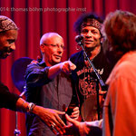TC Tolliver (drums) offers a present to Heinrich "the checker" Prokopetz, who is gently introduced by Martin Kafka (in the center, as usual...) 