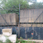 Portail fer forgé ancien (n° 41)   400cm de large x 300cm de haut