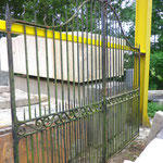 portail ancien fer forgé (n° 21)    300cm de large x 200/230cm de haut