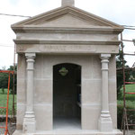 Chapelle funéraire en pierre