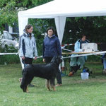 Amara und Miriam mit Körmeisterin Ines Mirbach