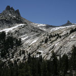 Beeindruckendes Panorama der High Sierra beim Zustieg