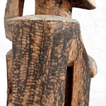 "Afrikanische Figur" . 1980 . Kastanienholz . 100cm