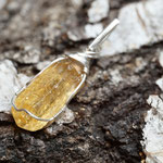 Gold Topas, Doppelender, Ouro Preto, Brasilien,  auf Sterlingsilber, 47 x 14 x 10mm, 7,46gr.    €146     Art.Nr.: 25050002