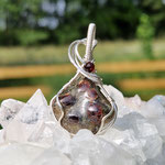 Granat in Glimmerschiefer mit Disthen auf Sterlingsilber, 42 x 24 x 10mm     €86
