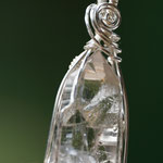Heller Rauchquarz aus der Schweiz auf Kupfer, versilbert, 51 x 20 x 17mm, 17gr.     €45     Art.Nr.: 2505002