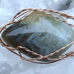 Praseolith natürlich aus Brasilien, auf 14K rosé Goldfilled Draht, 64 x 22 x 13mm,     €62