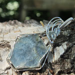 Aquamarinscheibe,  handgeschliffen, Sterlingsilber, Aquamarinperlen facettiert  4mm, 55 x 28 x 5mm, 32,5ct.,    €155