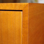 Kirschbaum Anrichte Detail