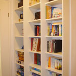 Bücherregal