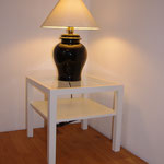Beistelltischchen mit Ablage