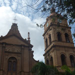 Catedral de Sta Cruz de La Sierra na plaza de 24 de Septiembre