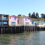 Pfahlbauten in Castro auf der Insel Chiloé