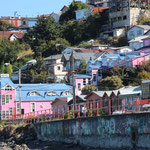 Pfahlbauten in Castro auf der Insel Chiloé