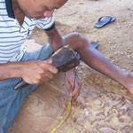 Handicraft-tour: Lumber-Carving