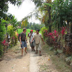 Our trekking-tour meets homes of locals